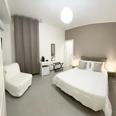 4th Floor 3*