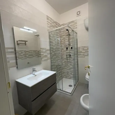 4th Floor Nocleg ze śniadaniem Caserta